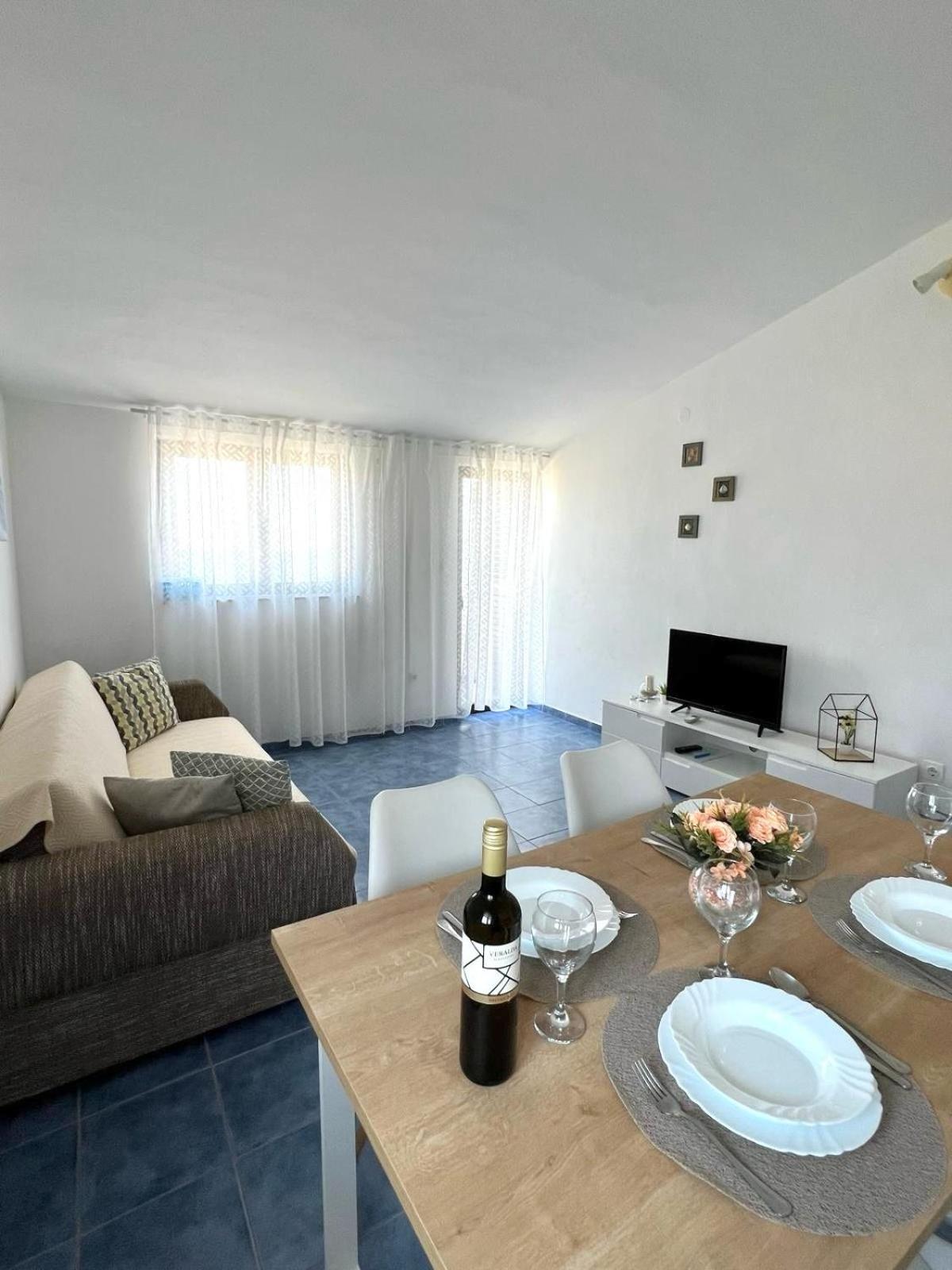 Apartments Ema Sali Exterior photo